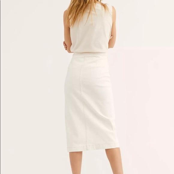 NWOT Free People Wome’s Denim Skirt Size 8 - Picture 4 of 8